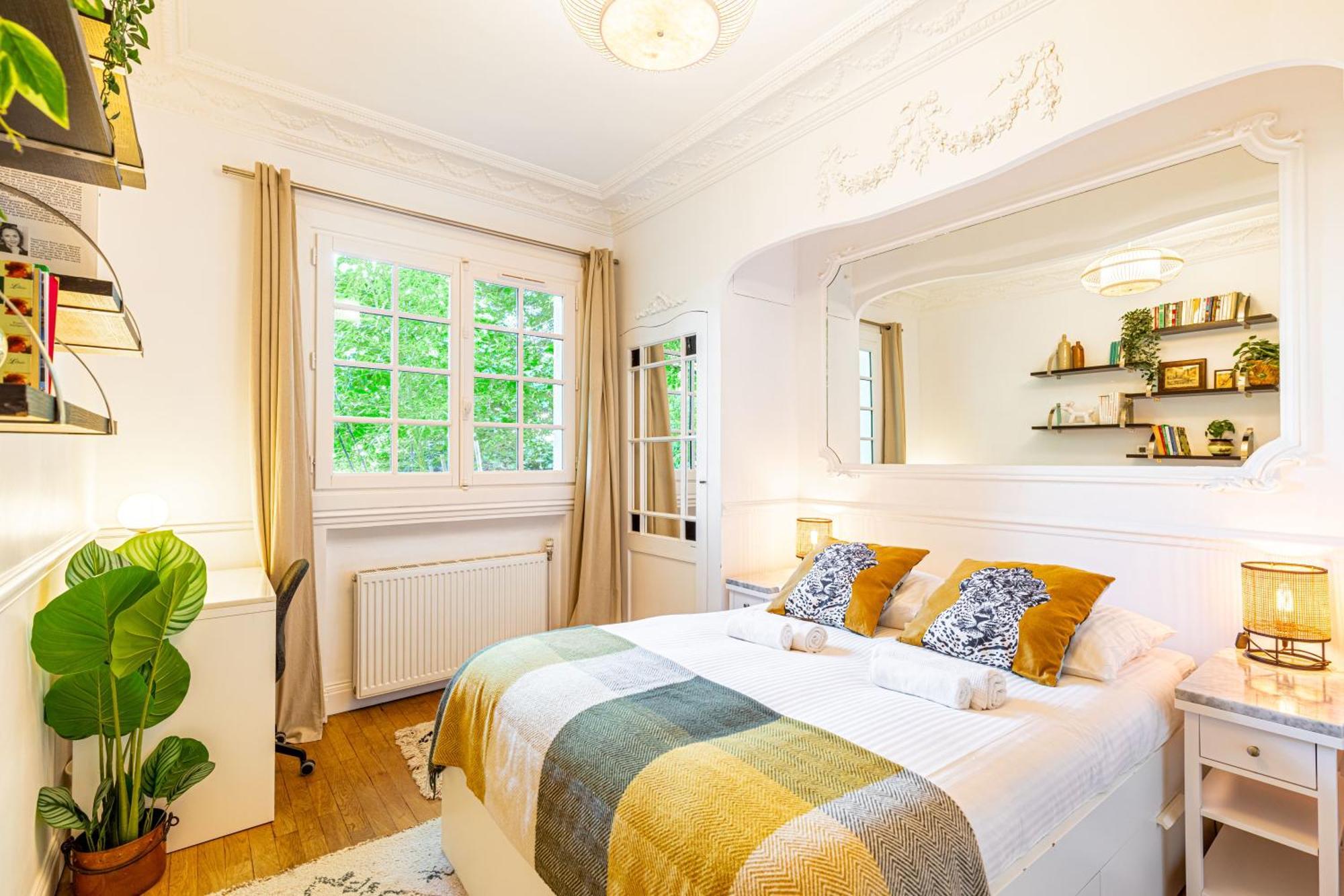Grand & Classy Apartment With Private Garden, Villa Des Ammonites Мёдон Экстерьер фото