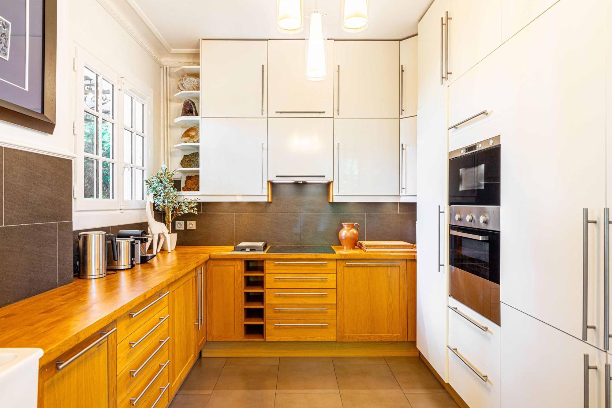 Grand & Classy Apartment With Private Garden, Villa Des Ammonites Мёдон Экстерьер фото